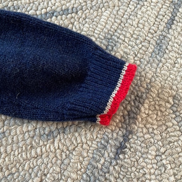 GAP Navy Blue Sweater with Bear Design - Picture 4 of 6